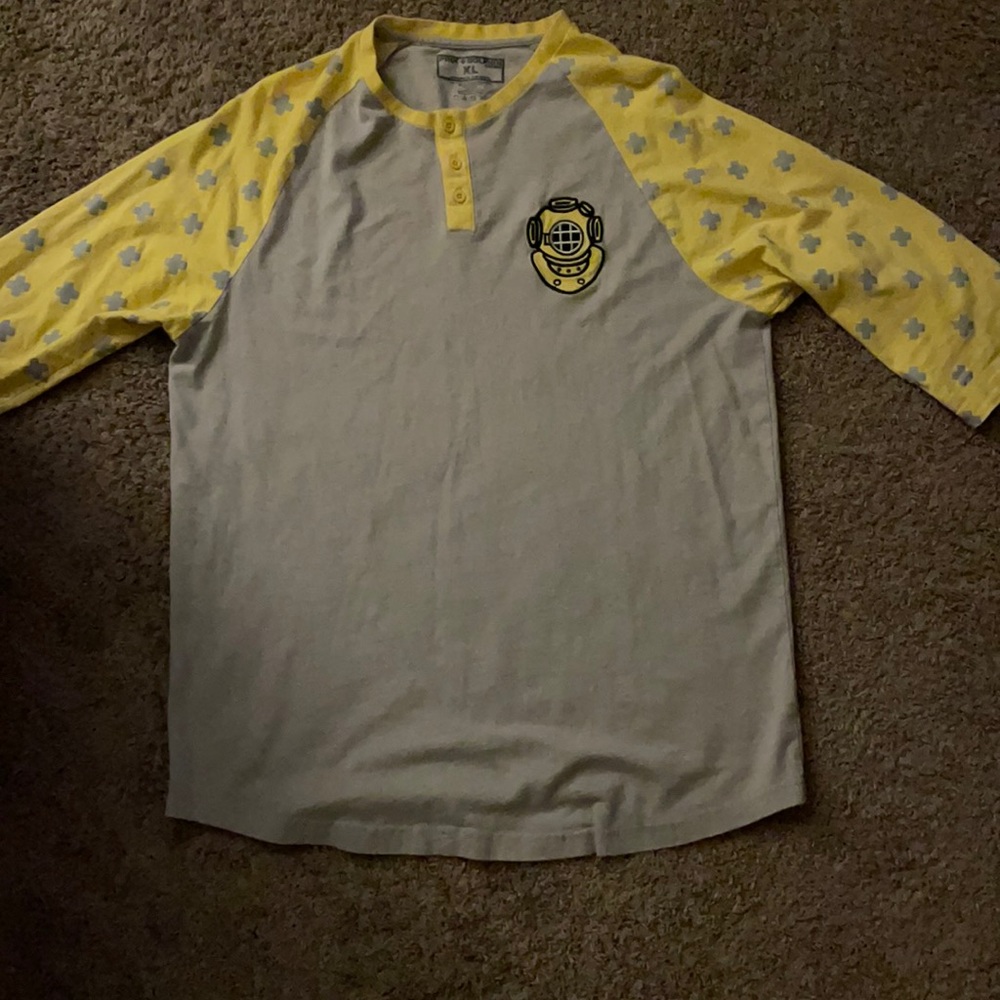 Pink dolphin 3/4 shirt